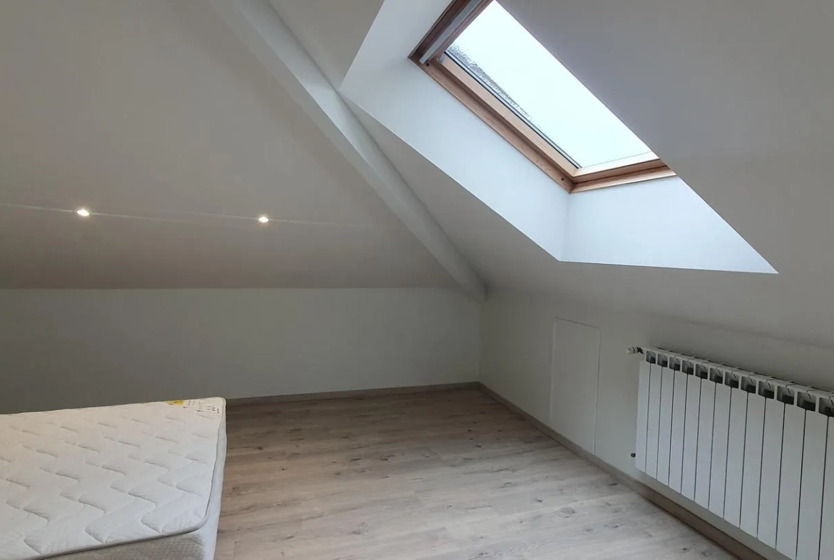 Maison rénovée avec 2 logements et jardin à Fontenay - Idéal investisseurs et familles 