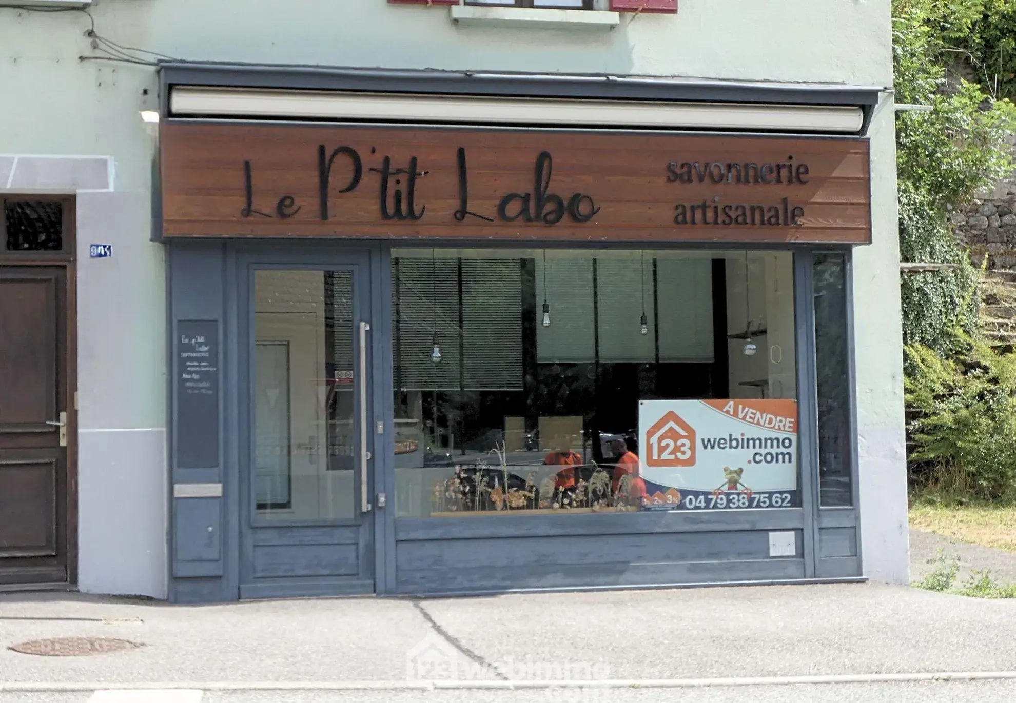 Local commercial de 38 m² à Ugine, secteur Fontaines - Idéal pour votre activité 