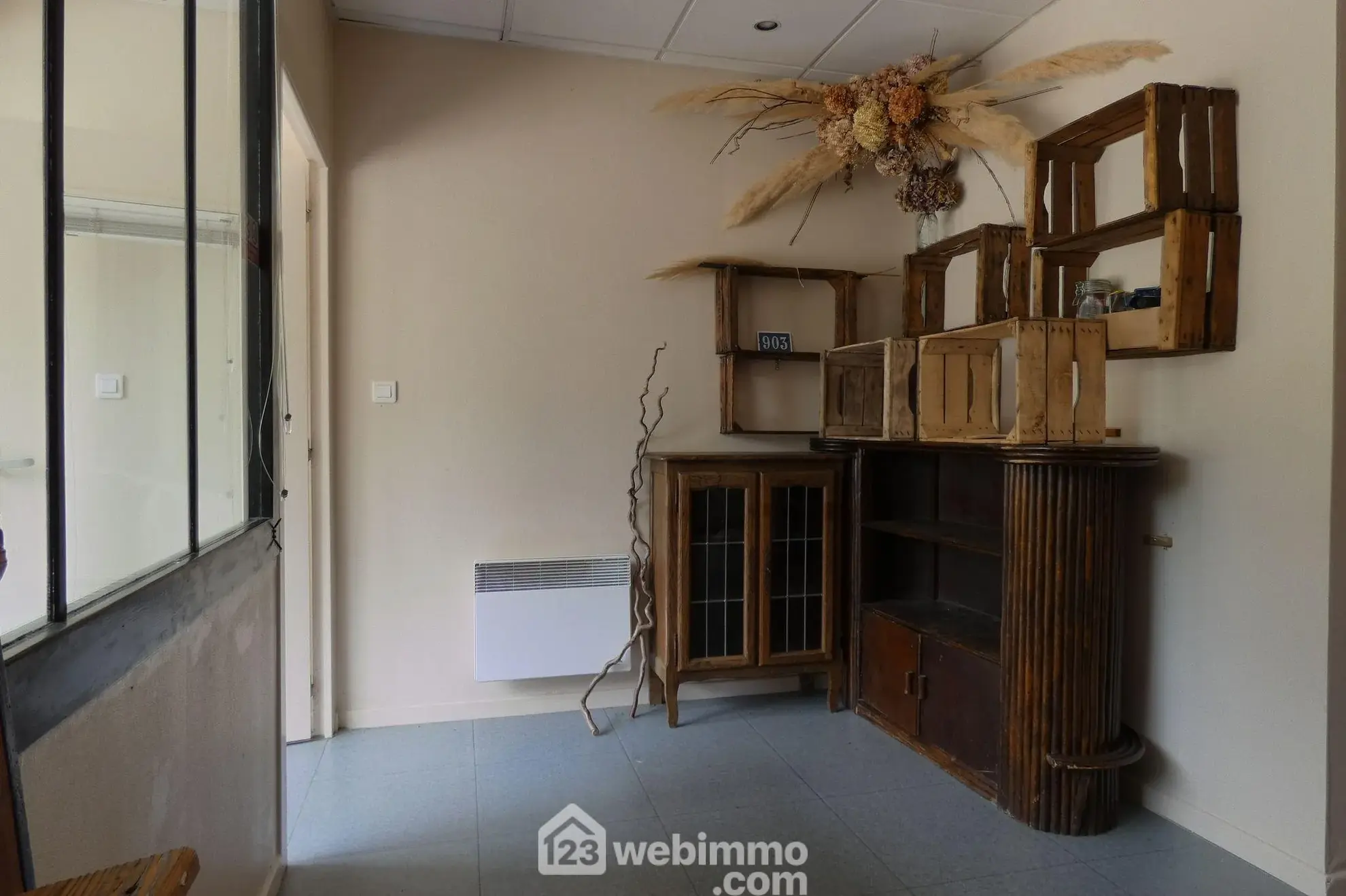 Local commercial de 38 m² à Ugine, secteur Fontaines - Idéal pour votre activité 