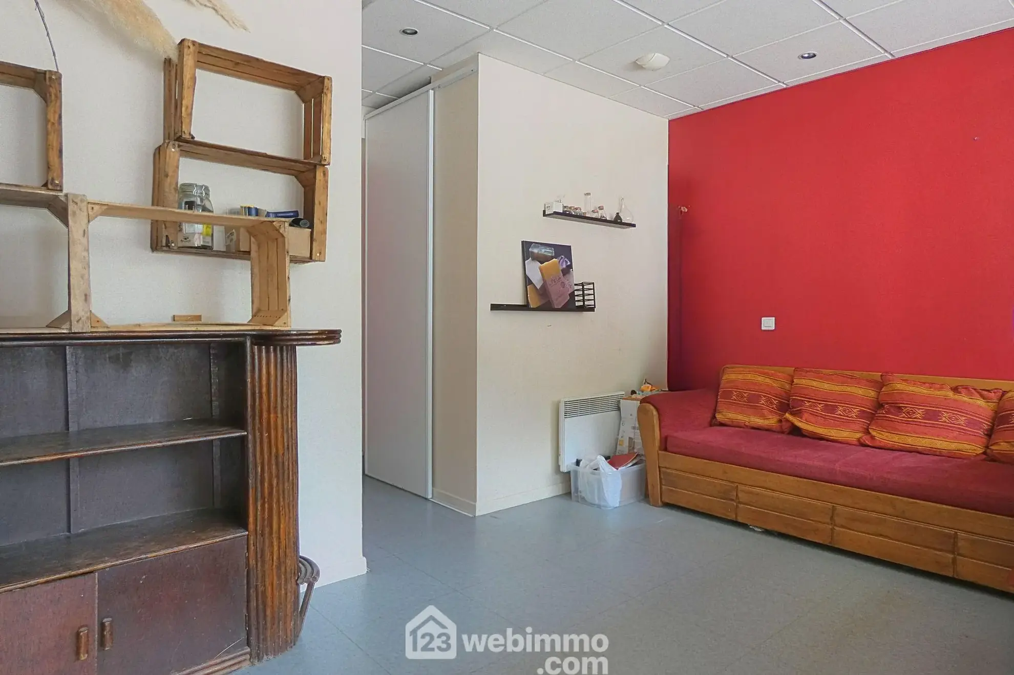 Local commercial de 38 m² à Ugine, secteur Fontaines - Idéal pour votre activité 