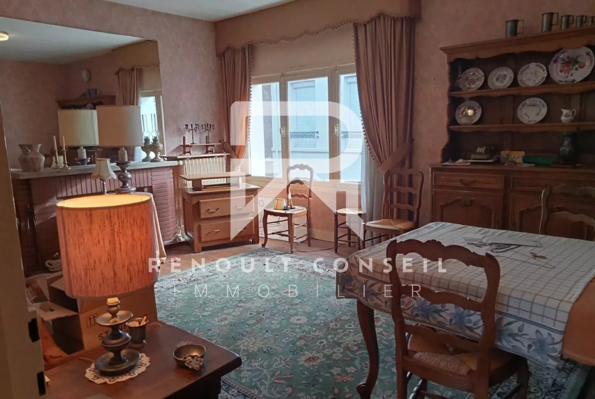 Appartement de ville à Elbeuf de 60 m² à rafraîchir 