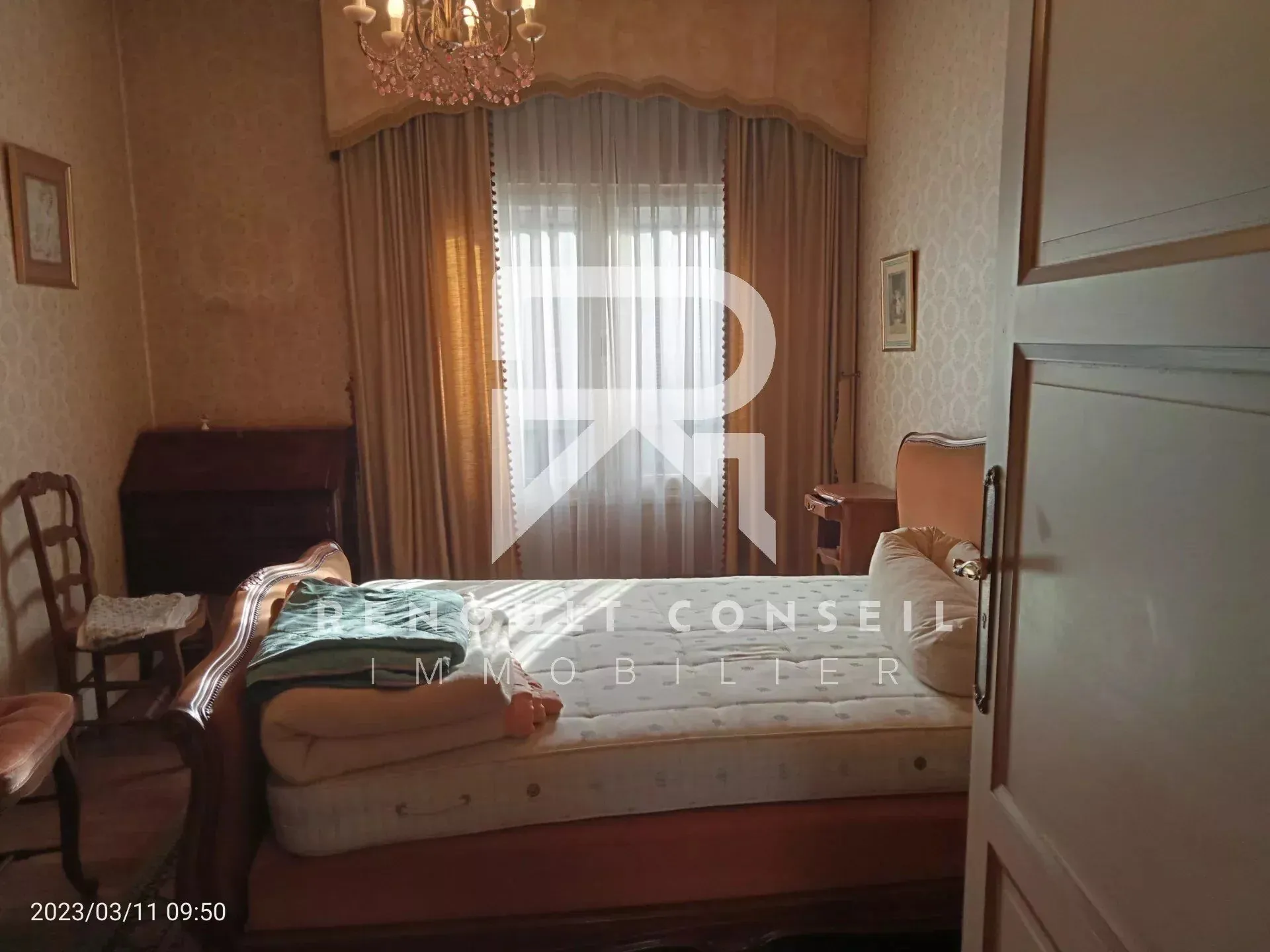 Appartement de ville à Elbeuf de 60 m² à rafraîchir 