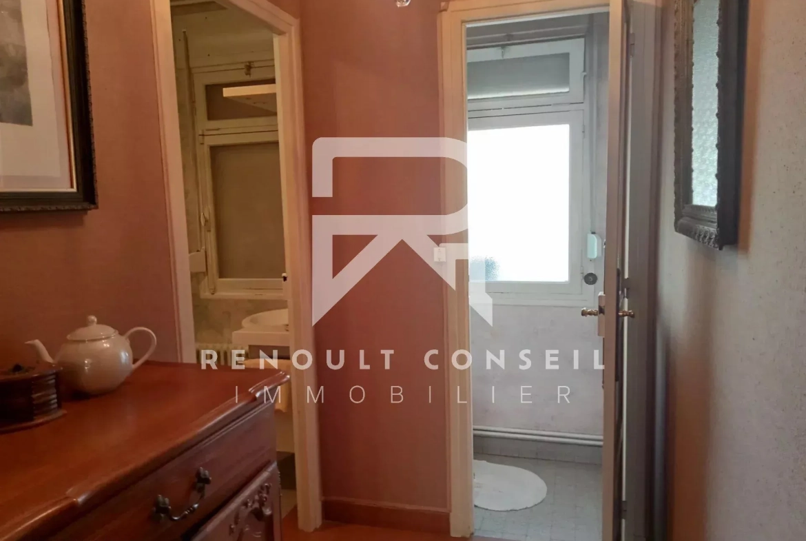 Appartement de ville à Elbeuf de 60 m² à rafraîchir 
