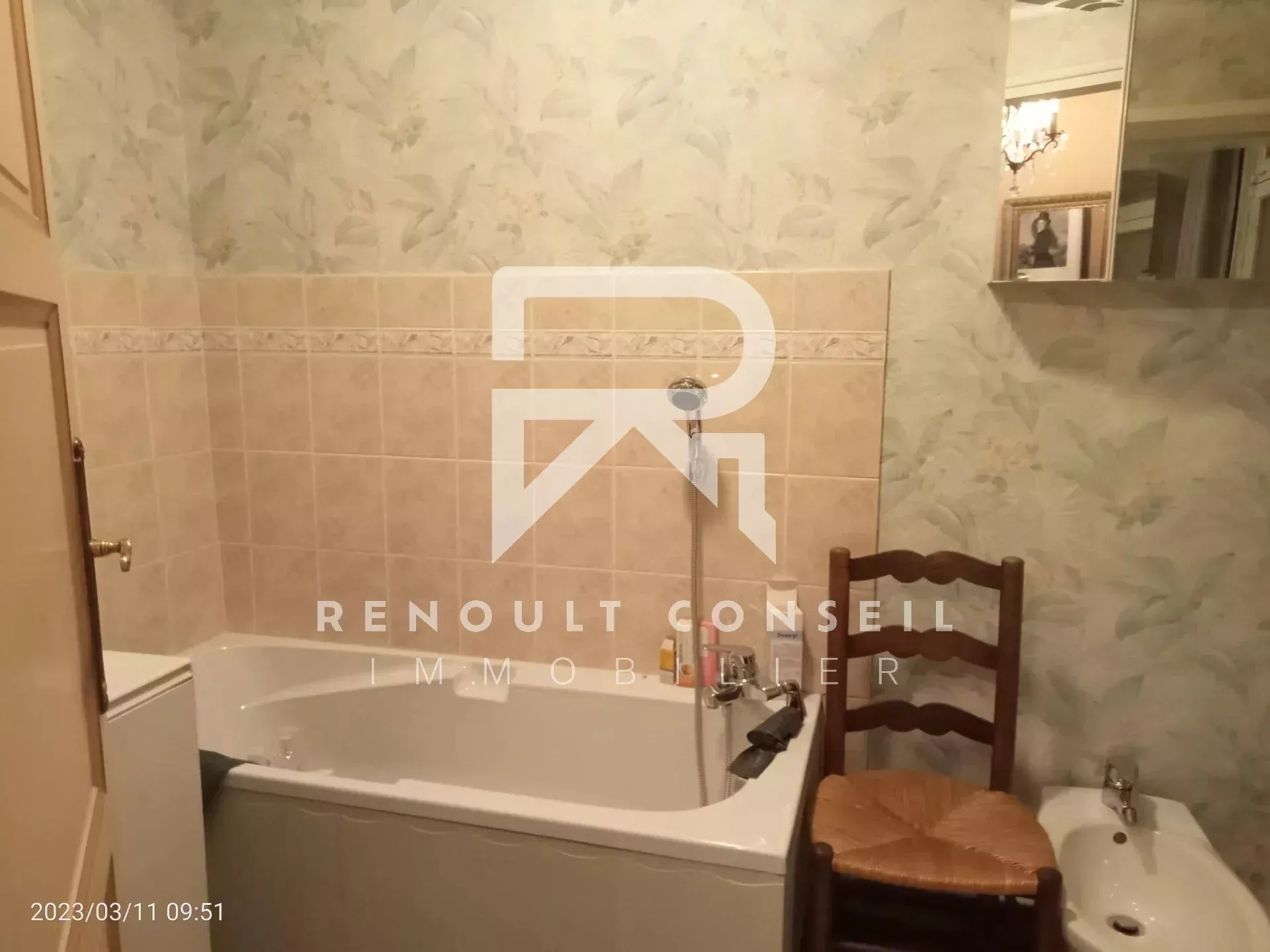 Appartement de ville à Elbeuf de 60 m² à rafraîchir 