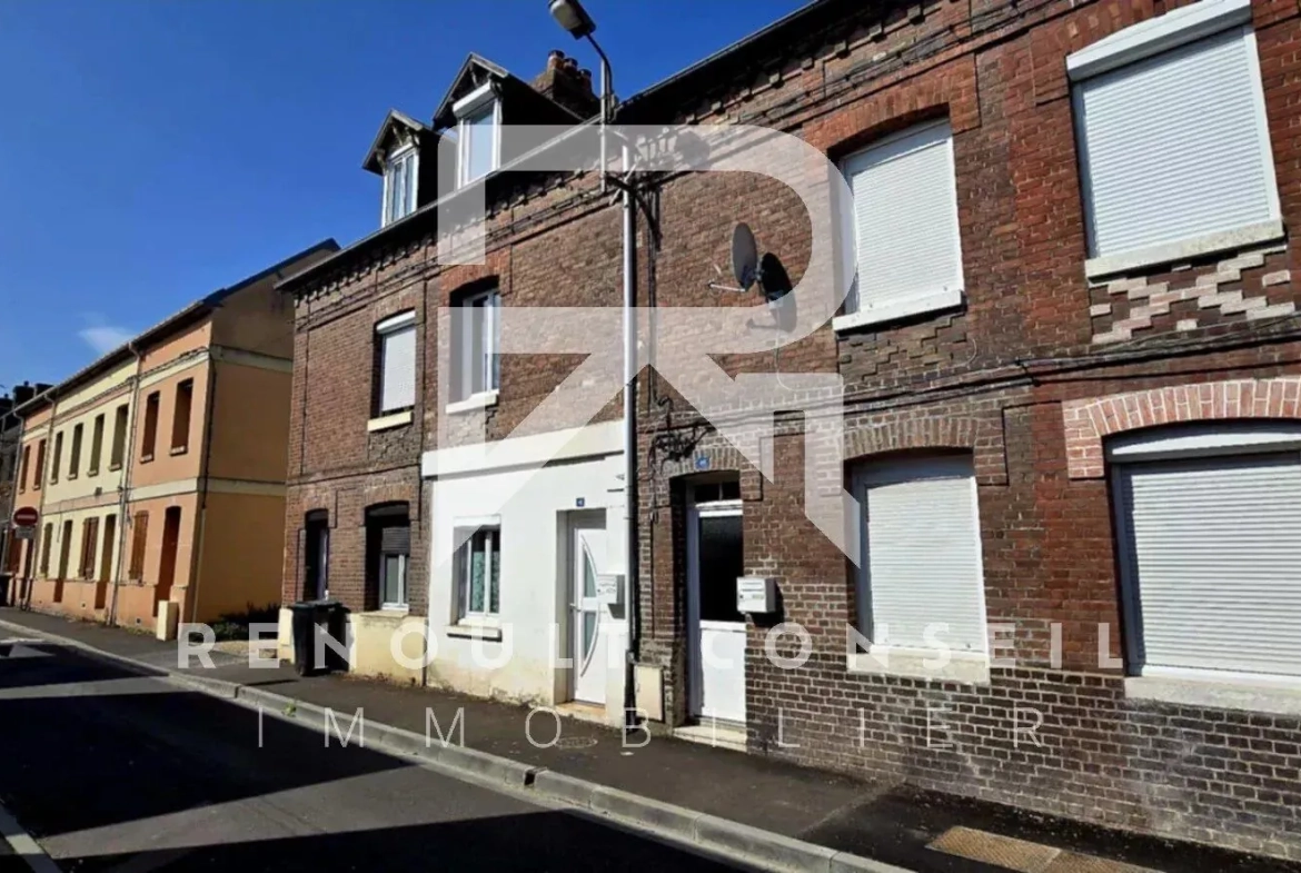 Maison de ville de 64 m² à Petit-Quevilly avec terrasse et potentiel locatif 