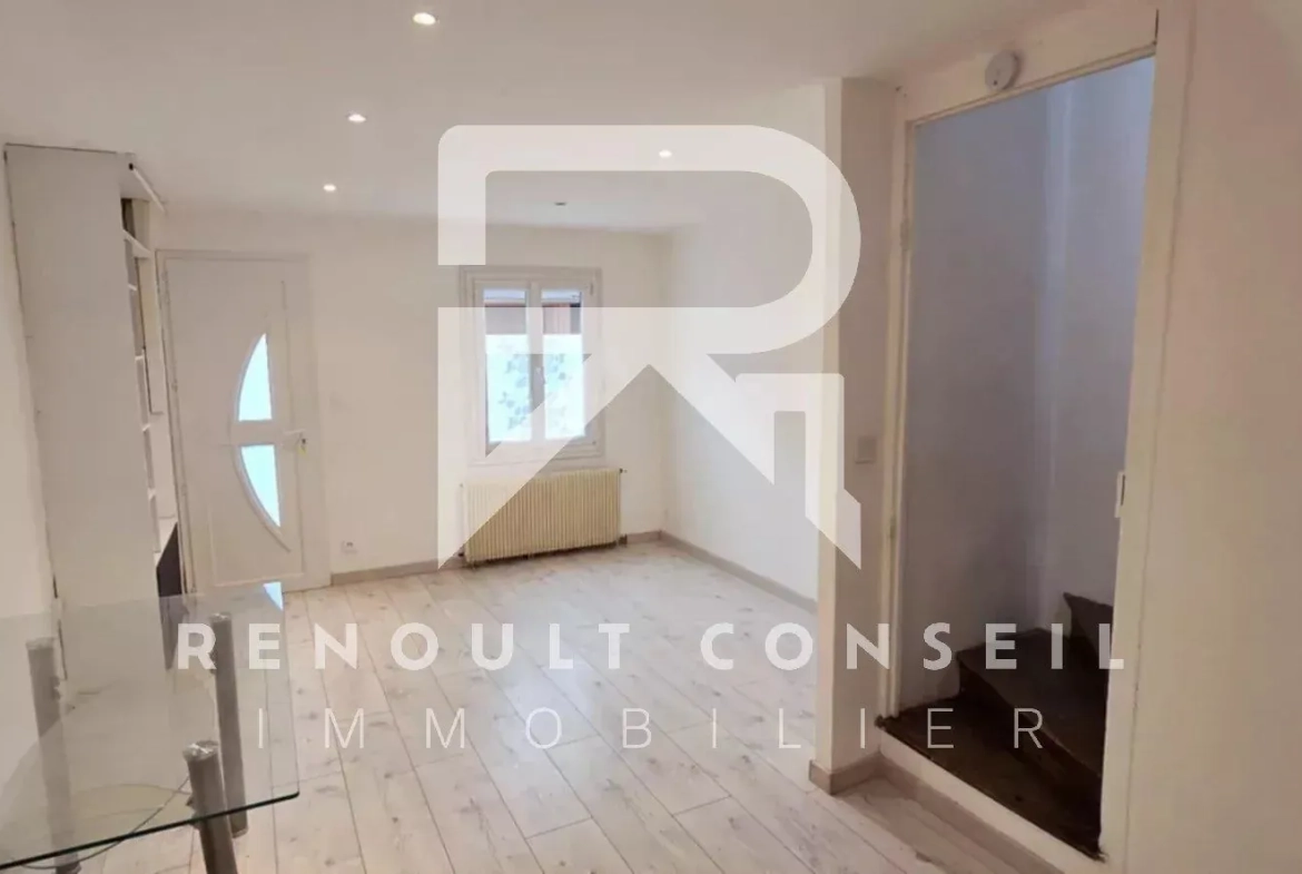 Maison de ville de 64 m² à Petit-Quevilly avec terrasse et potentiel locatif 