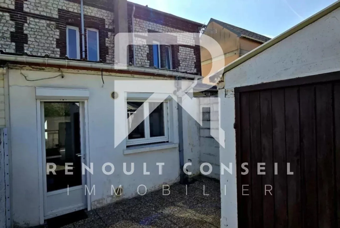 Maison de ville de 64 m² à Petit-Quevilly avec terrasse et potentiel locatif 