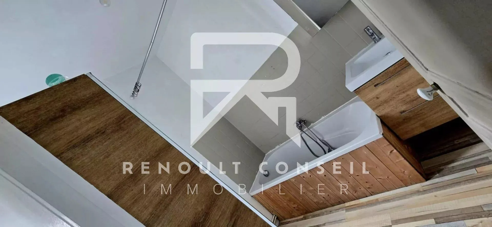 Maison de ville de 64 m² à Petit-Quevilly avec terrasse et potentiel locatif 