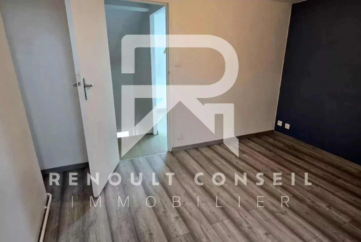 Maison de ville de 64 m² à Petit-Quevilly avec terrasse et potentiel locatif 