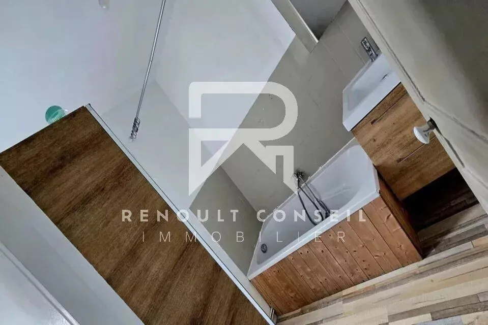 Maison de ville de 64 m² à Petit-Quevilly avec terrasse et potentiel locatif 