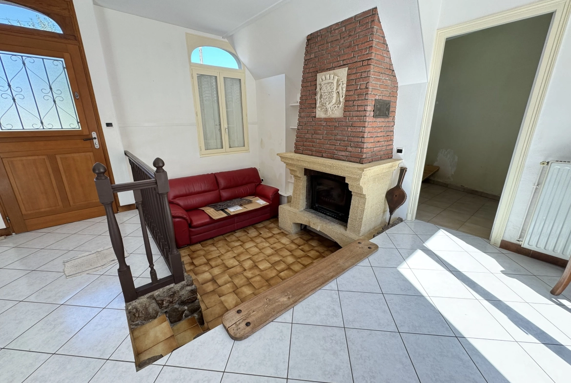 Maison de village à Moreuil avec jardin, dépendances et 3 chambres, proche d'Amiens 