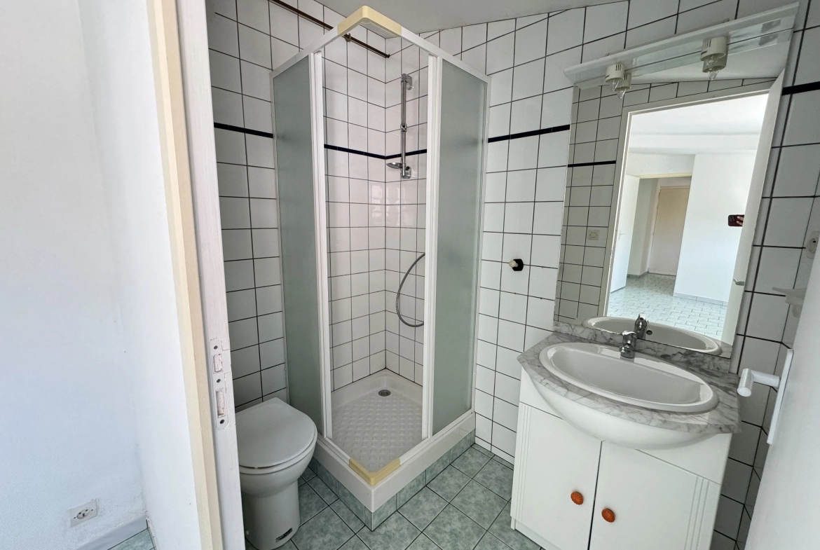 Maison de village à Moreuil avec jardin, dépendances et 3 chambres, proche d'Amiens 