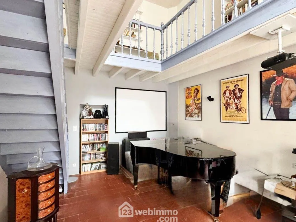 Maison de maître à Saint Maurice Étusson - 220 m² avec jardin et dépendances 