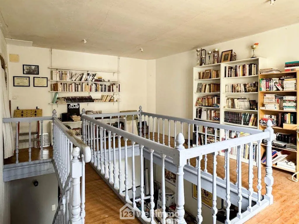 Maison de maître à Saint Maurice Étusson - 220 m² avec jardin et dépendances 