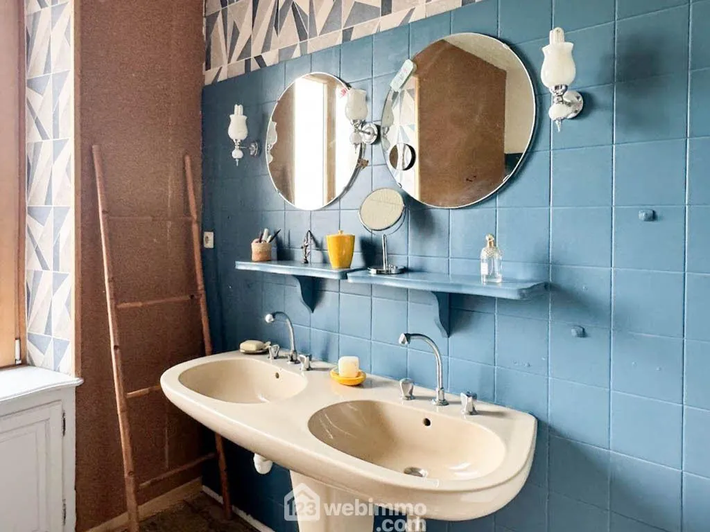Maison de maître à Saint Maurice Étusson - 220 m² avec jardin et dépendances 