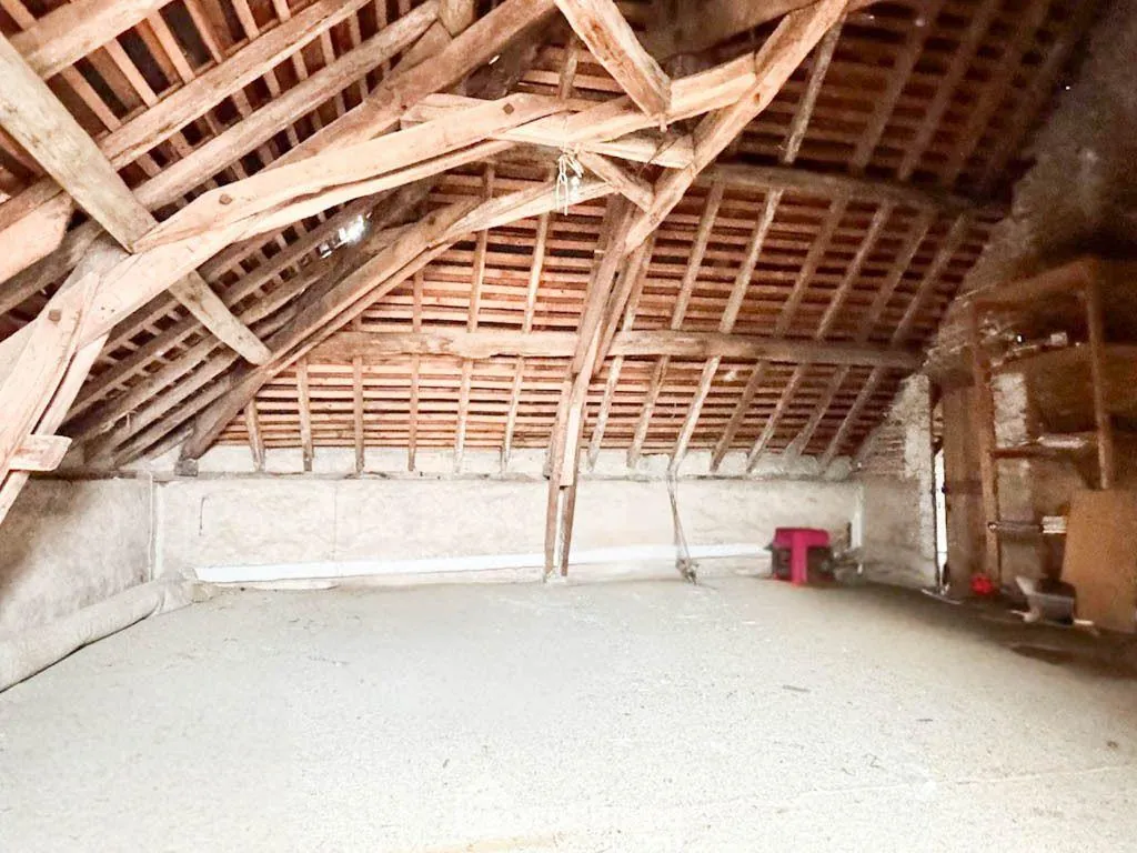 Maison de maître à Saint Maurice Étusson - 220 m² avec jardin et dépendances 