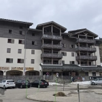 Appartement 2 pièces à vendre à Auris-en-Oisans avec terrasse et vue dégagée