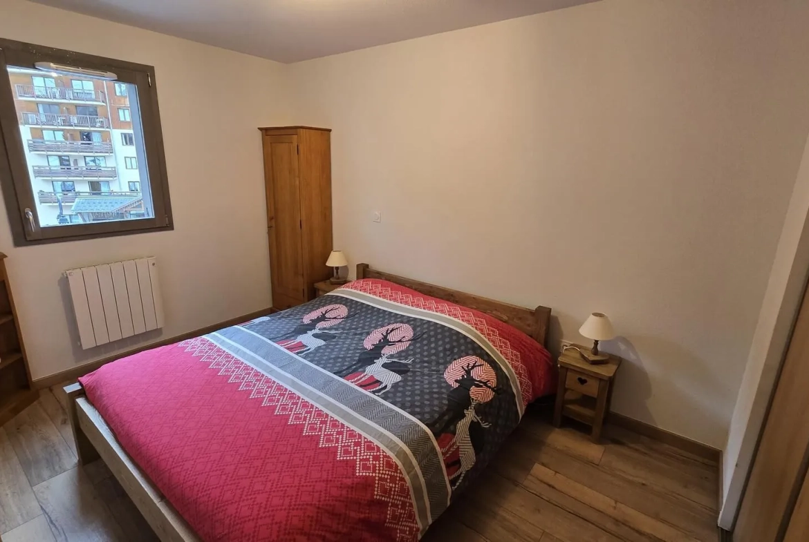 Appartement 2 pièces à vendre à Auris-en-Oisans avec terrasse et vue dégagée 