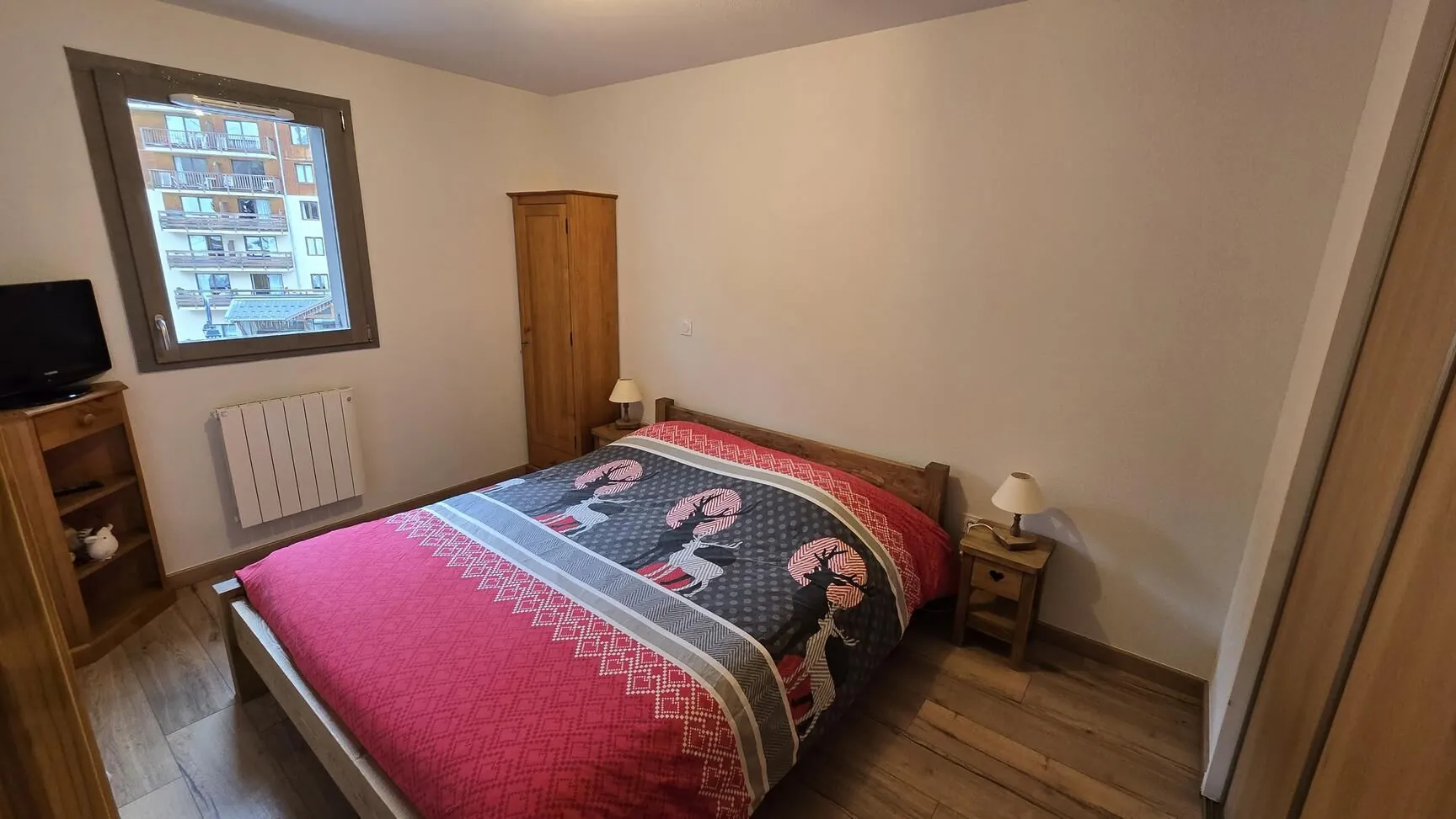 Appartement 2 pièces à vendre à Auris-en-Oisans avec terrasse et vue dégagée 