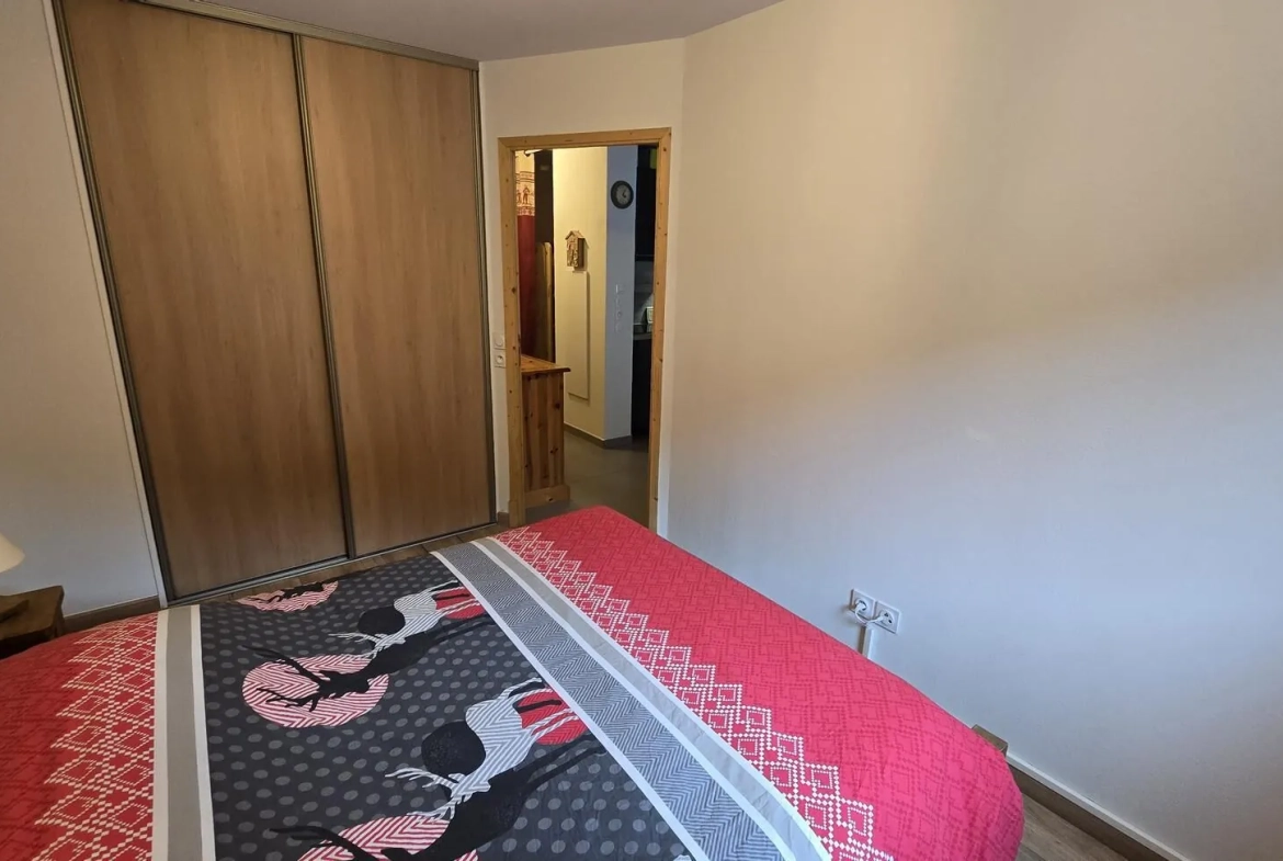 Appartement 2 pièces à vendre à Auris-en-Oisans avec terrasse et vue dégagée 