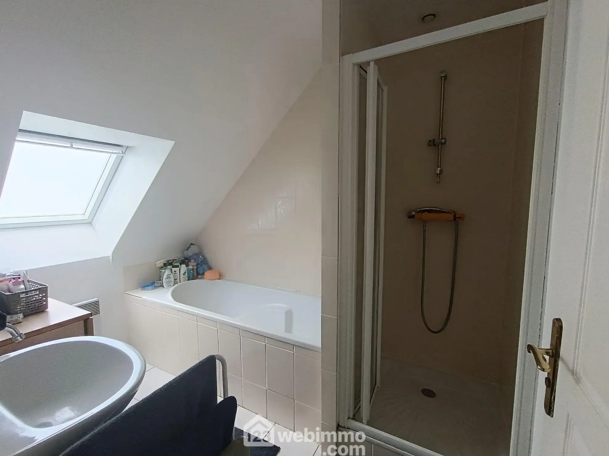 Maison de 74m² à Camlez avec locataire en place - Opportunité d'investissement 