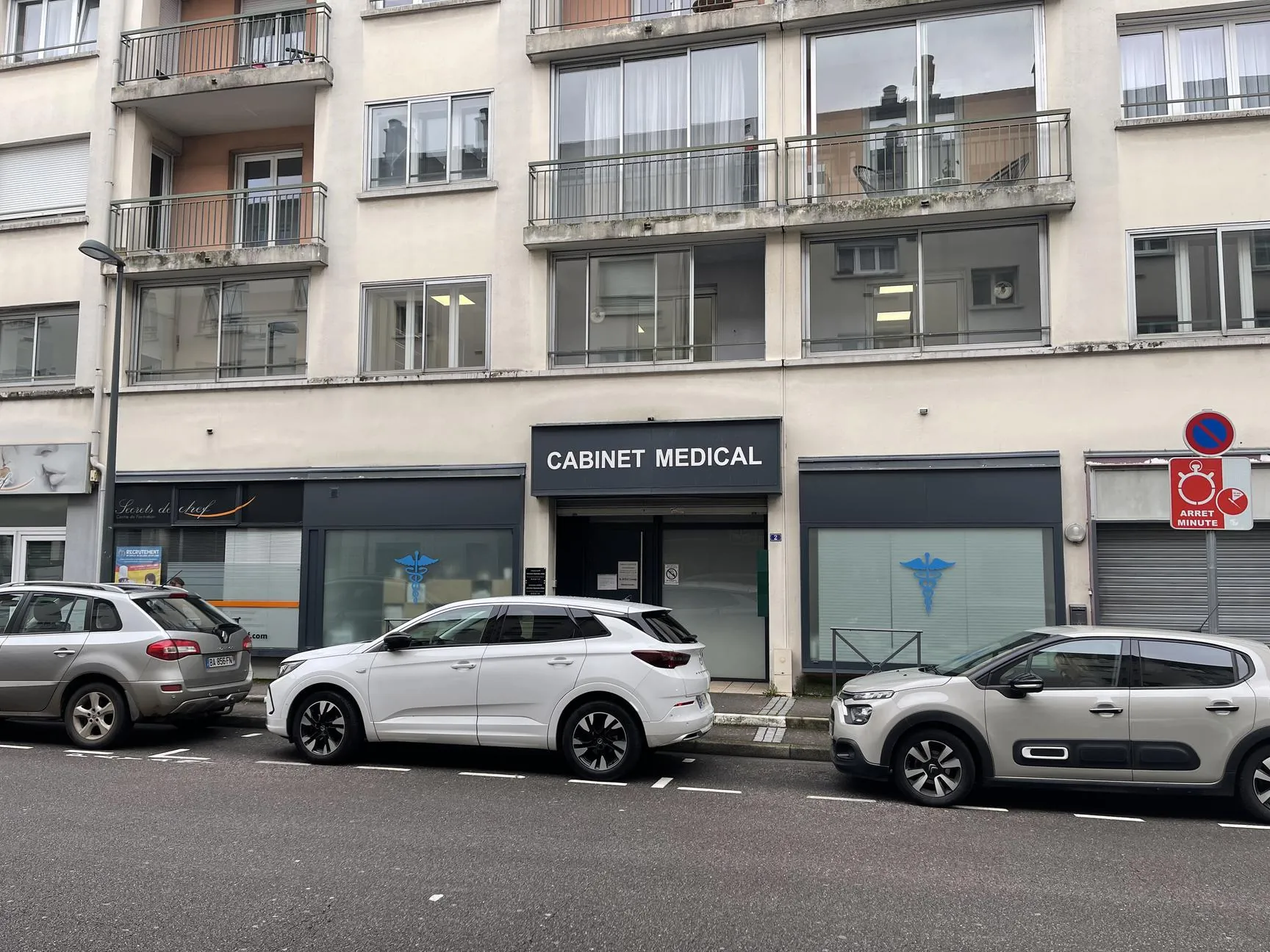 Centre médical à vendre à Épinal - Opportunité d'investissement rentable 