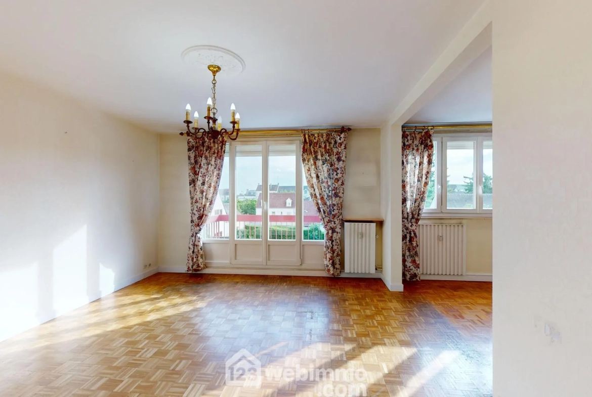 Appartement lumineux de 75m² avec balcon et garage à Margny-lès-Compiègne 