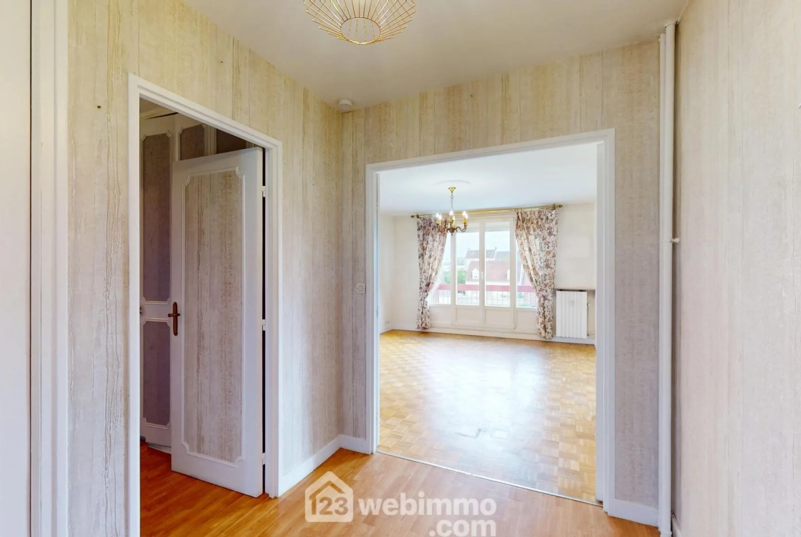Appartement lumineux de 75m² avec balcon et garage à Margny-lès-Compiègne 