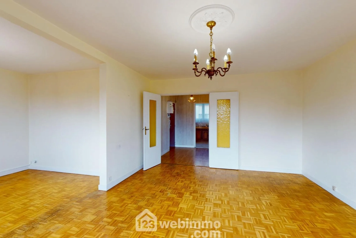 Appartement lumineux de 75m² avec balcon et garage à Margny-lès-Compiègne 