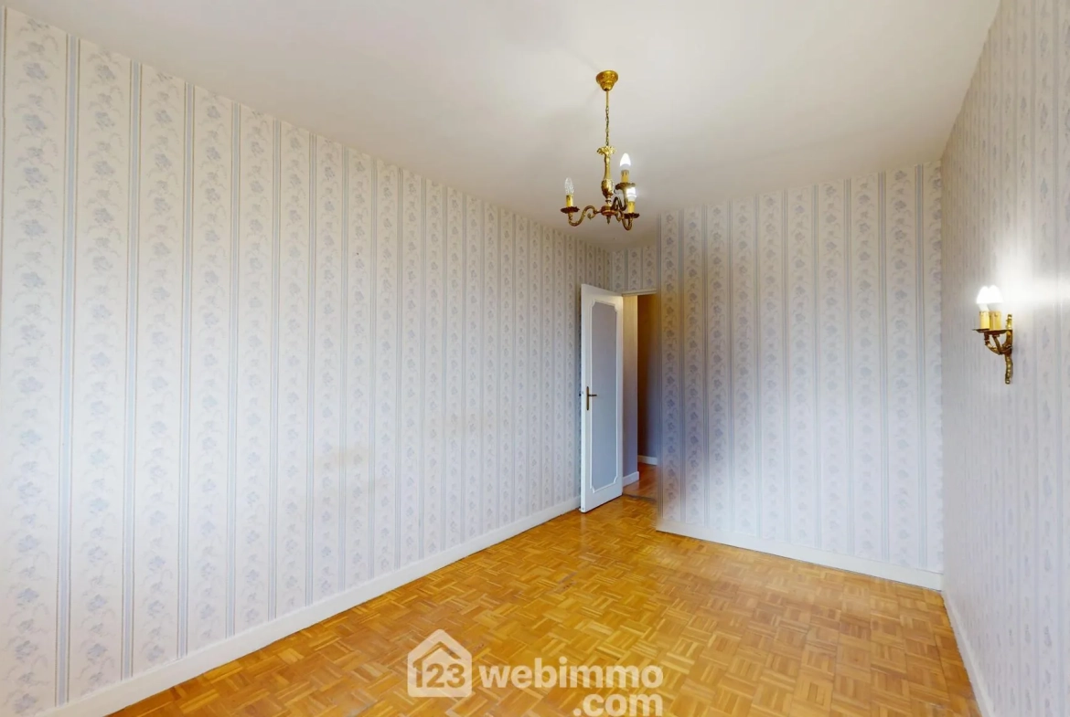 Appartement lumineux de 75m² avec balcon et garage à Margny-lès-Compiègne 