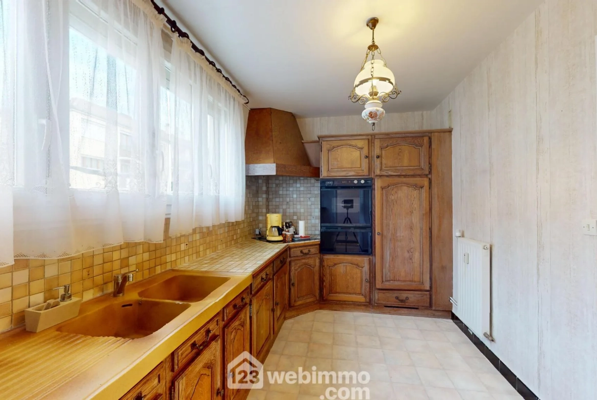 Appartement lumineux de 75m² avec balcon et garage à Margny-lès-Compiègne 