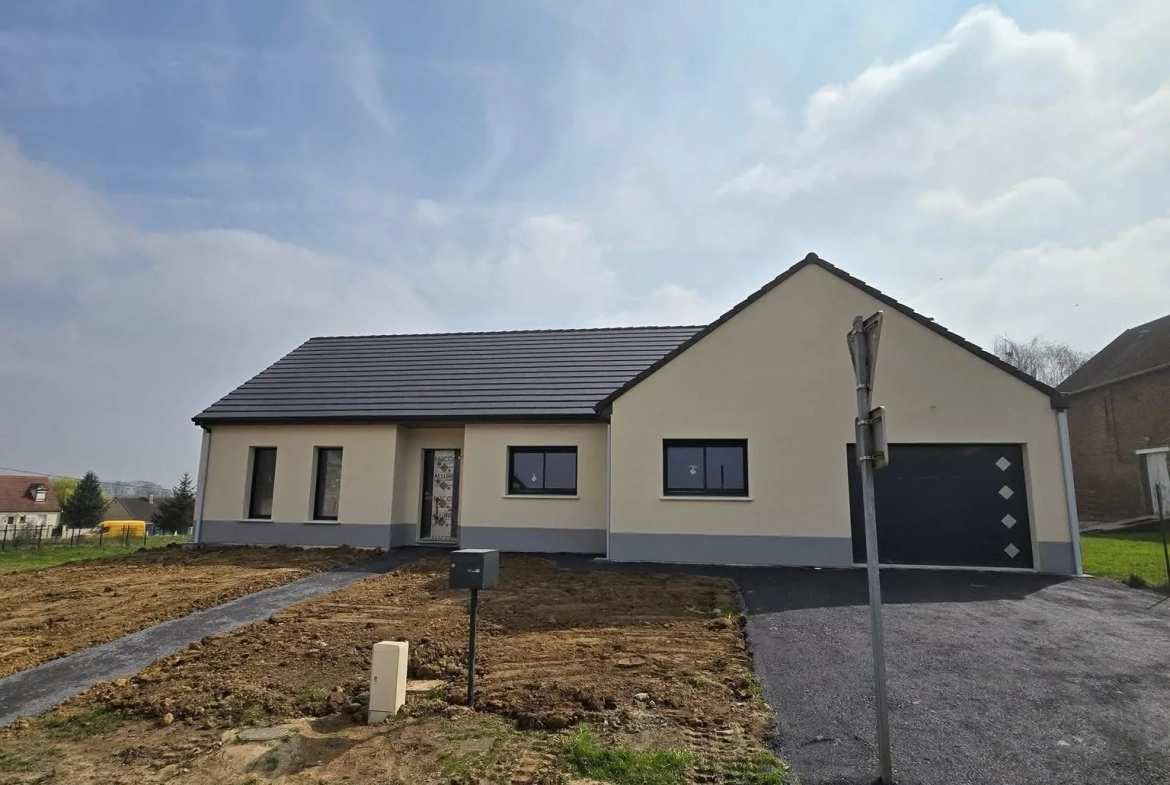 Maison neuve à Namps-Maisnil proche d'Amiens, 4 chambres, terrain 700m², norme RE2020 