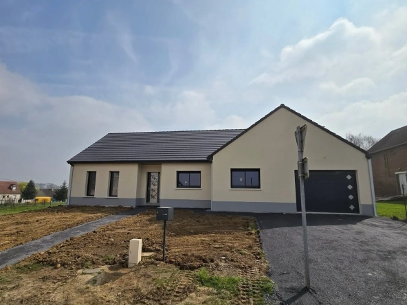 Maison neuve à Namps-Maisnil proche d'Amiens, 4 chambres, terrain 700m², norme RE2020