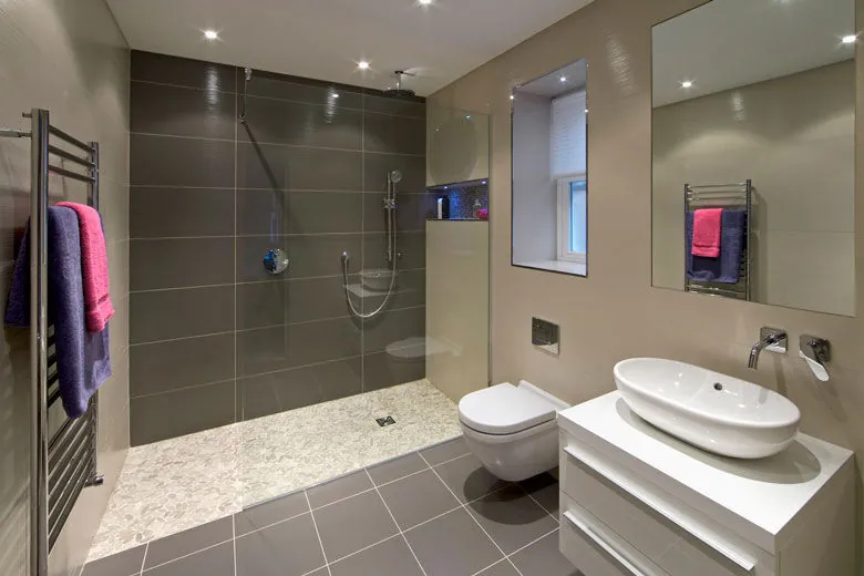 Pavillon plain-pied moderne de 106 m² à Hénouville avec 4 chambres et garage 