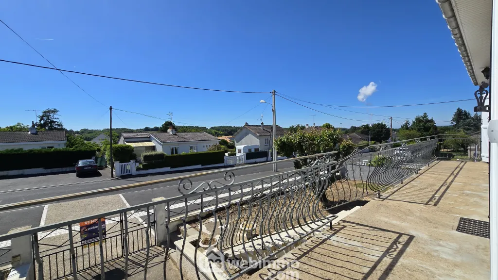 Maison familiale de 131 m2 à Mazerolles avec sous-sol et terrain clos 