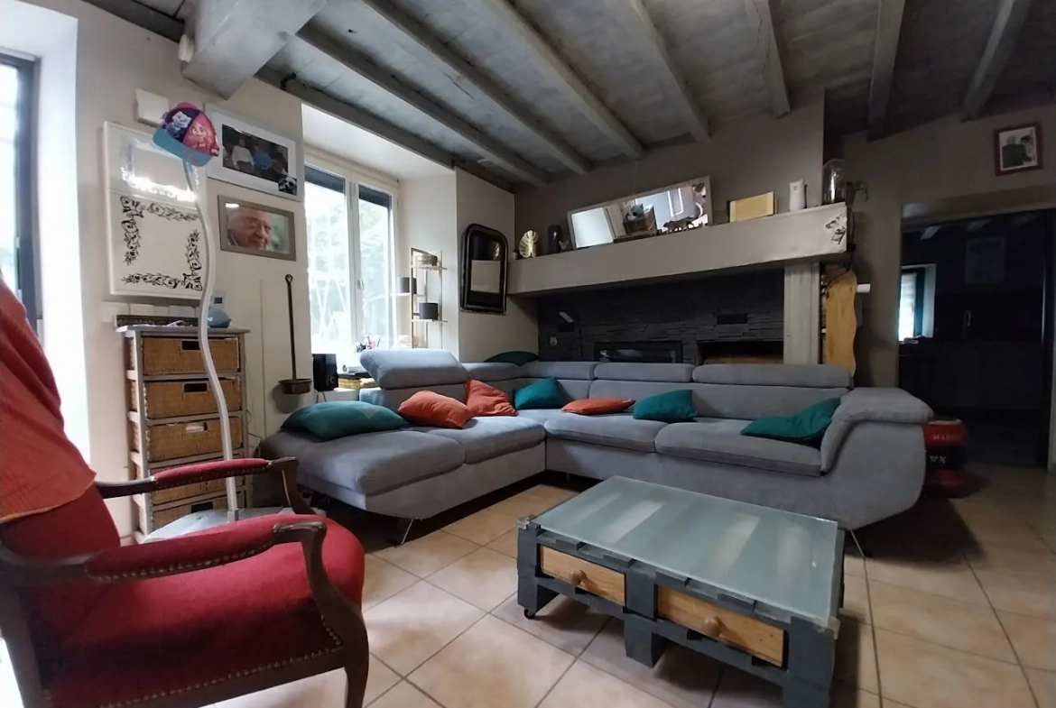 Maison chaleureuse de 145m² à Haut de Bosdarros avec jardin et dépendances 