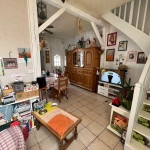 Maison de ville à Ailly-sur-Noye proche centre, 3 chambres, rénovée, sans gros travaux