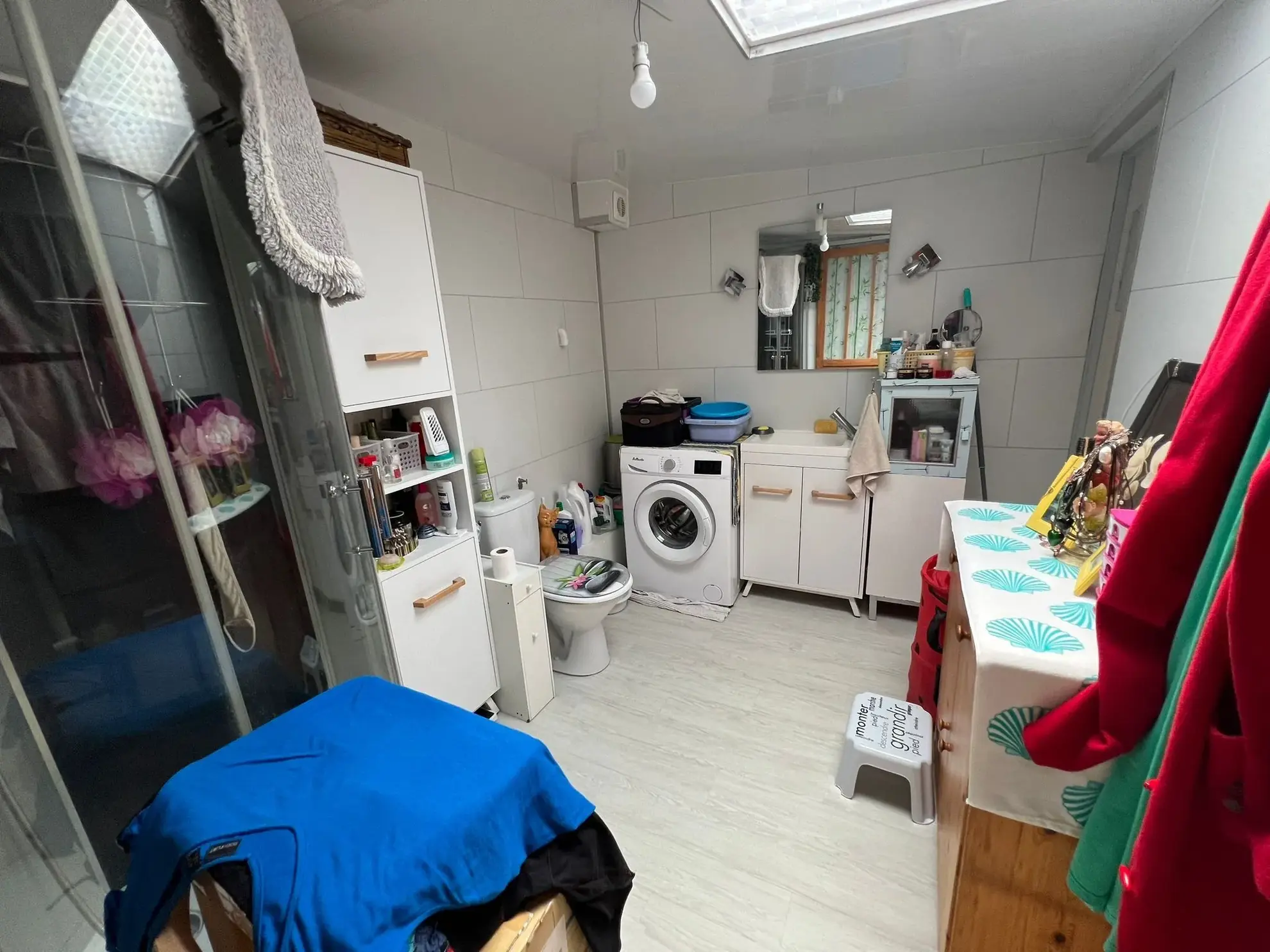 Maison de ville à Ailly-sur-Noye proche centre, 3 chambres, rénovée, sans gros travaux 
