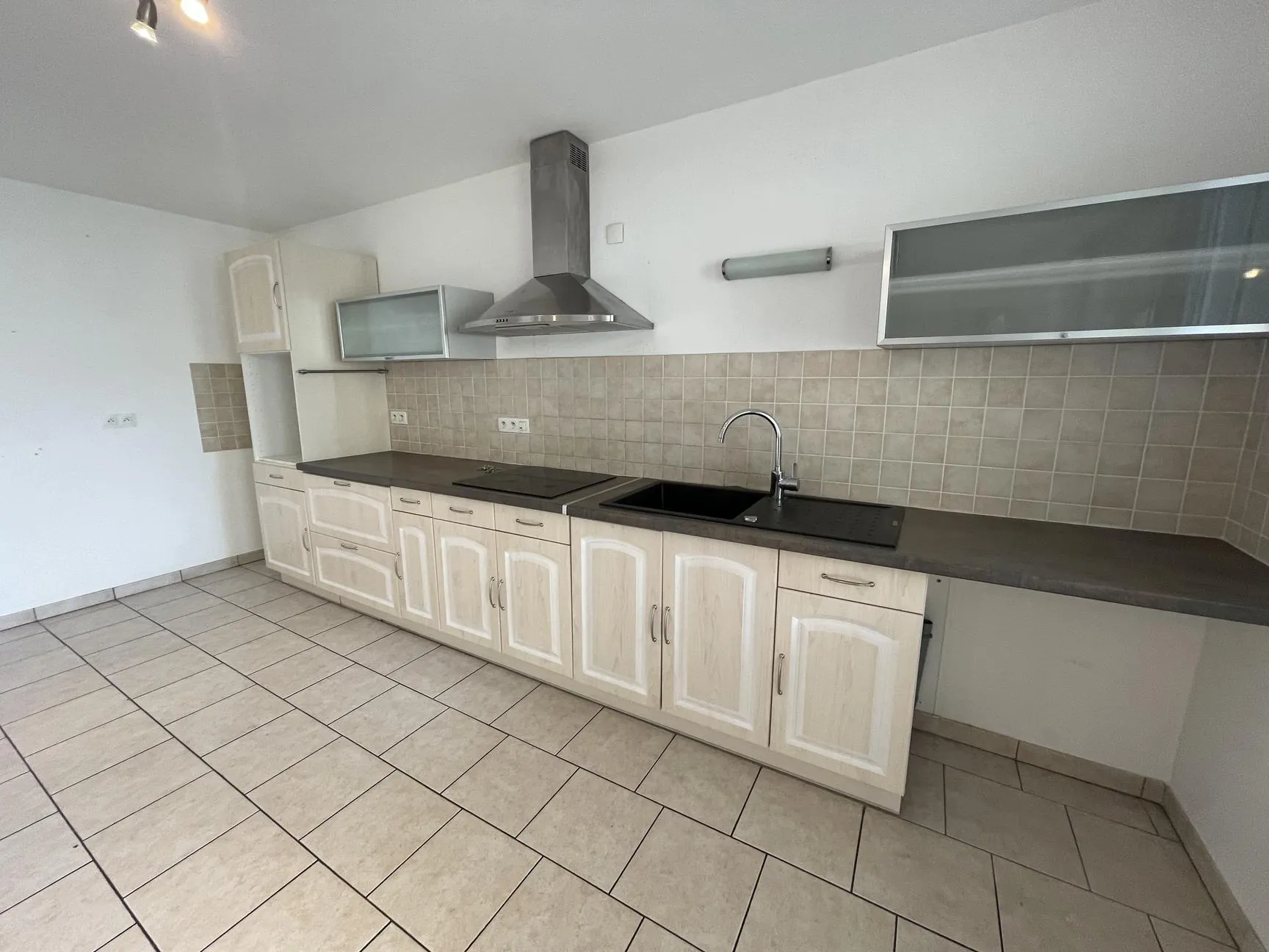 Appartement T5 avec terrasse, garage et ascenseur à Golbey - Prix 218 000 € 
