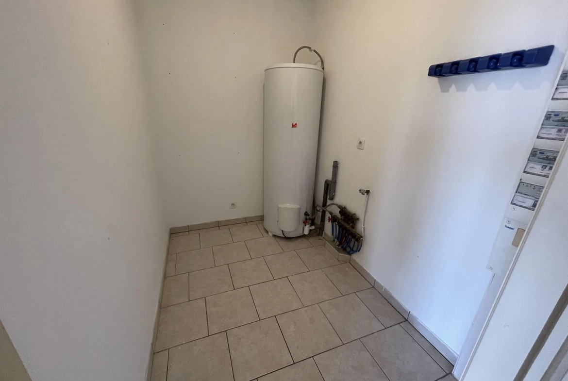 Appartement T5 avec terrasse, garage et ascenseur à Golbey - Prix 218 000 € 