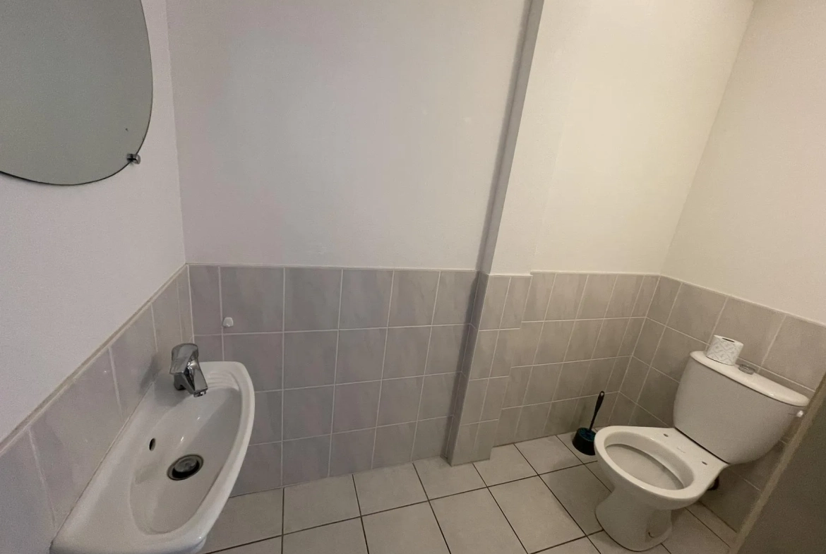 Appartement T5 avec terrasse, garage et ascenseur à Golbey - Prix 218 000 € 