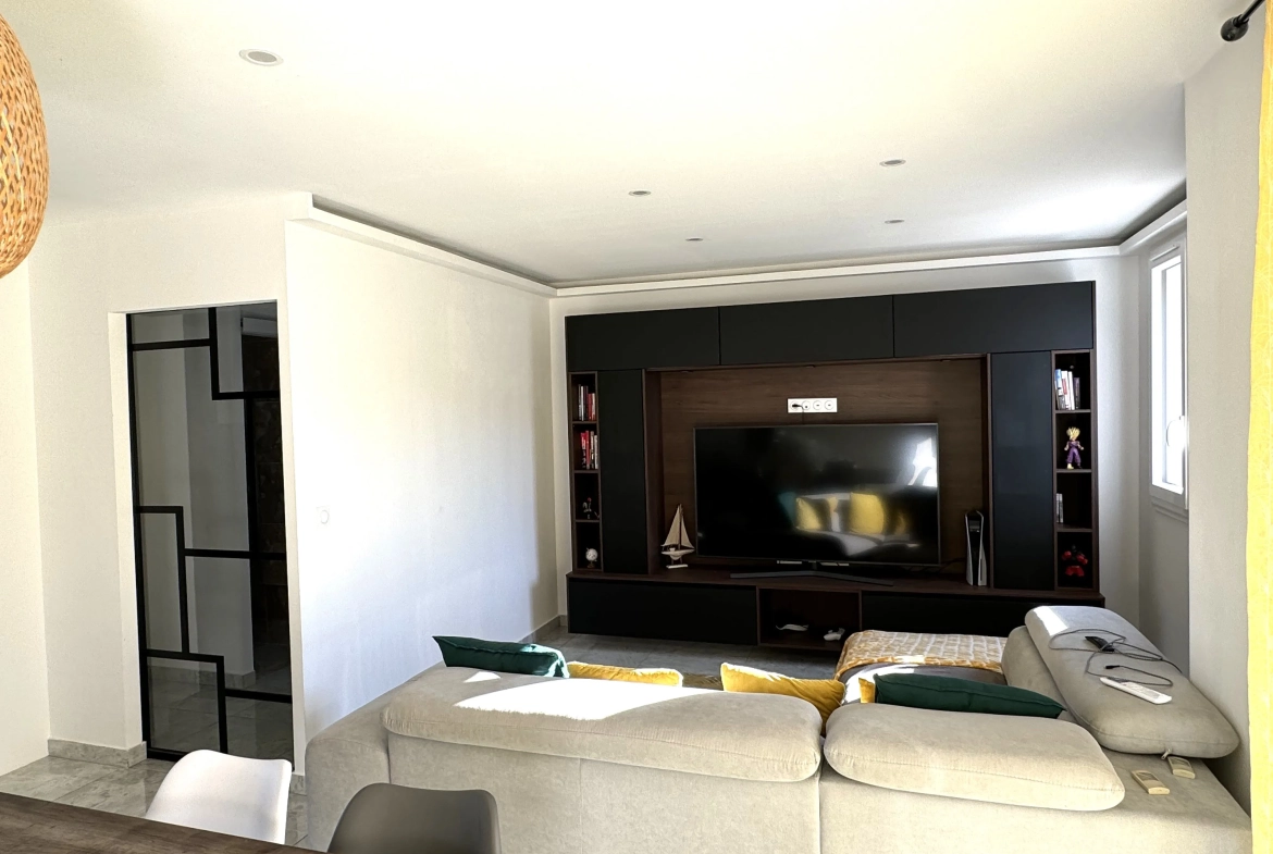 Villa moderne de 110 m² à Mably avec terrain clos et garage 
