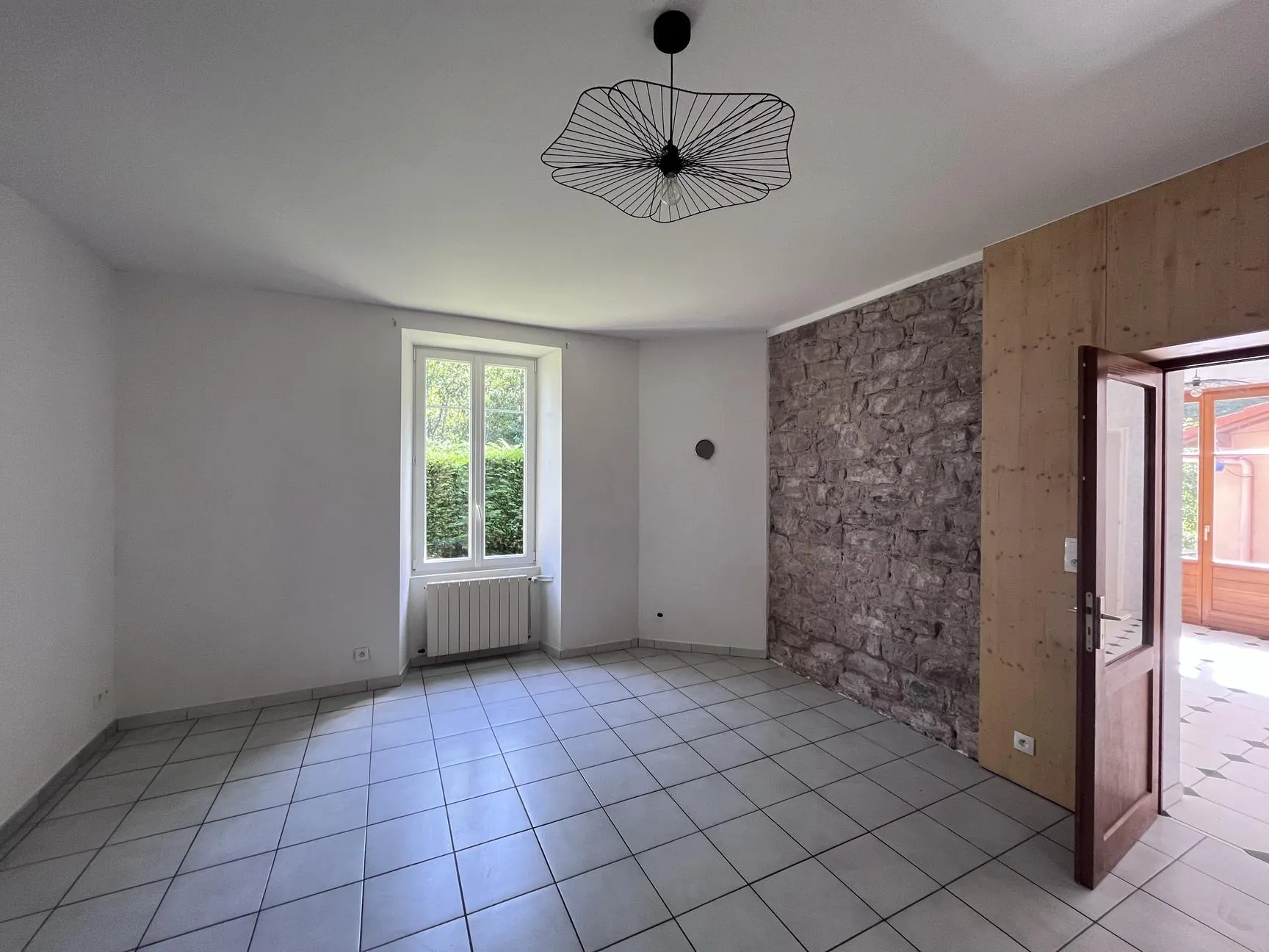 Maison à Épinal de 5 chambres avec grand terrain – Idéalement située 