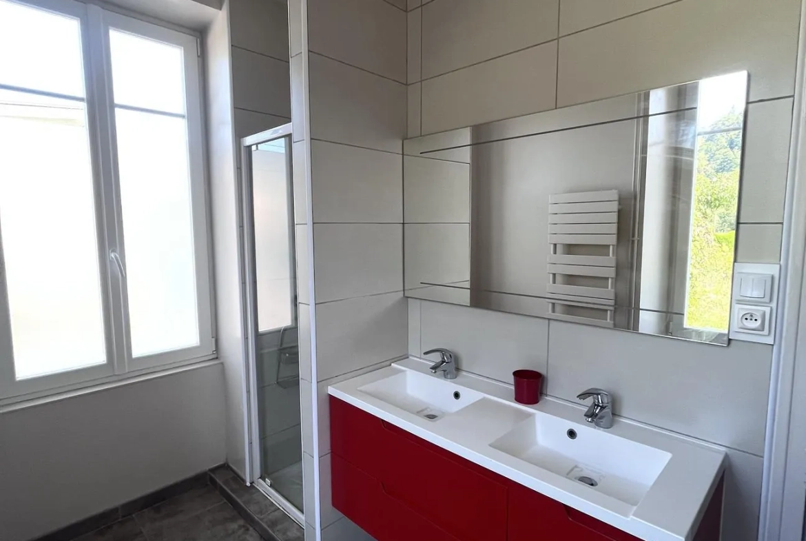 Maison à Épinal de 5 chambres avec grand terrain – Idéalement située 