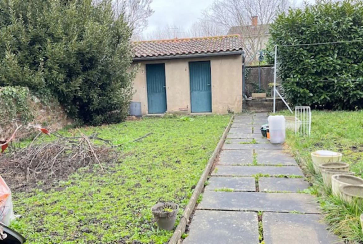 Maison lumineuse à Carmaux avec 4 chambres et jardin, proche commerces 