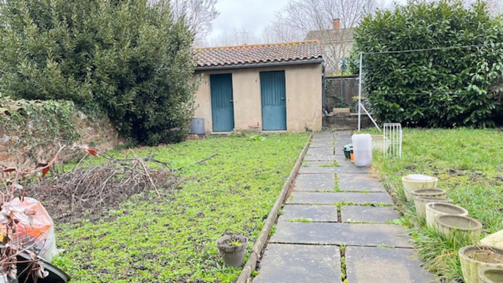 Maison lumineuse à Carmaux avec 4 chambres et jardin, proche commerces 