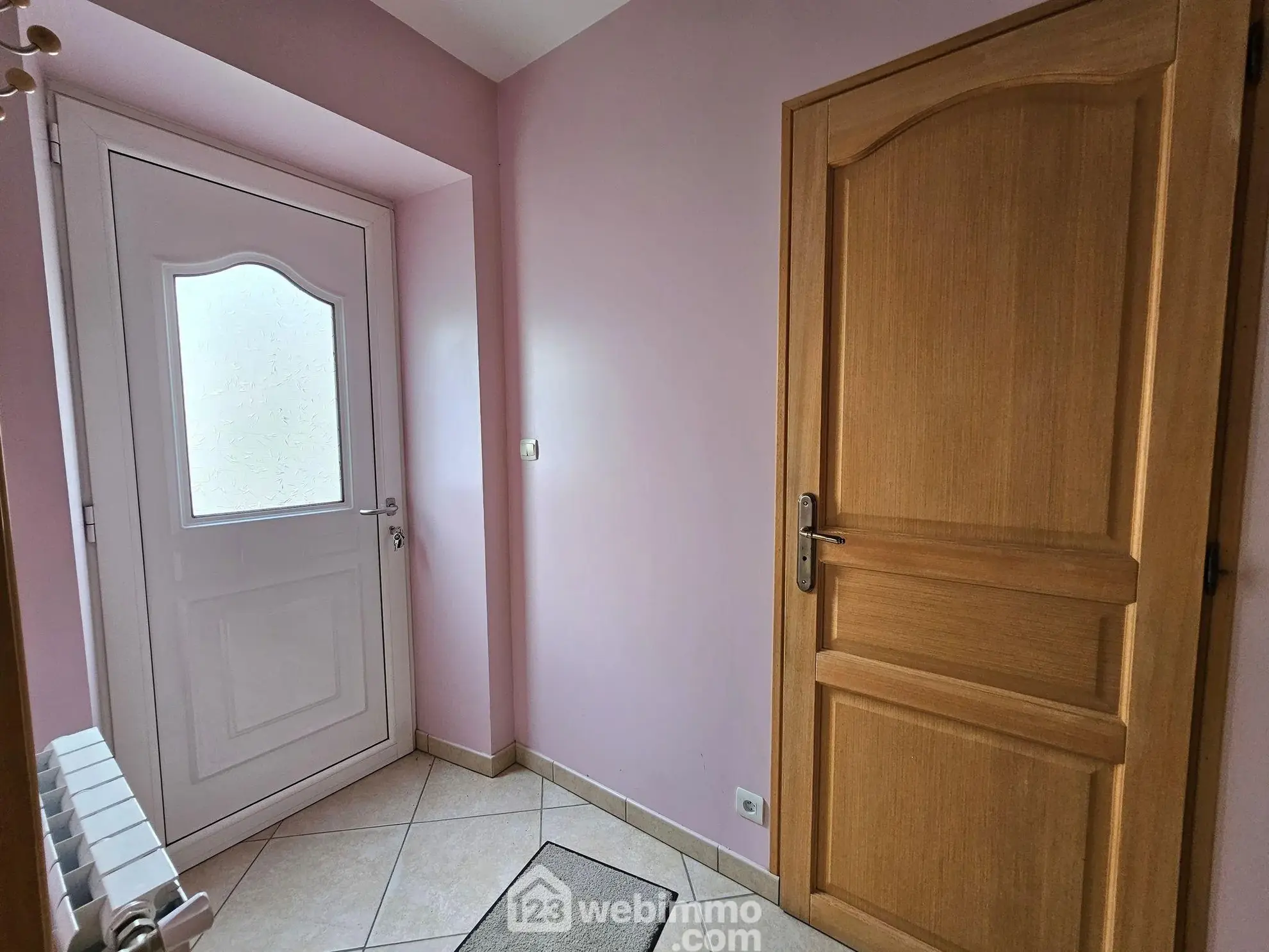 Belle maison en pierre de 100 m² à Thoury-Férottes avec garage et 4 chambres 