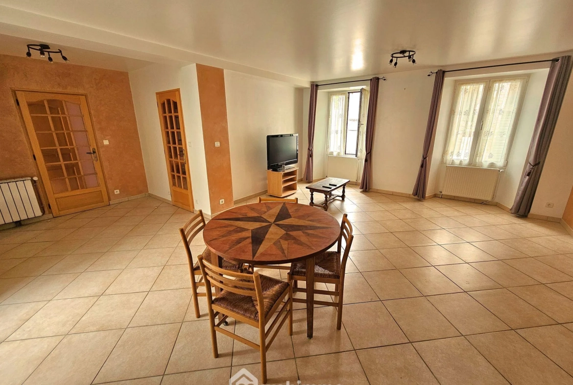 Belle maison en pierre de 100 m² à Thoury-Férottes avec garage et 4 chambres 