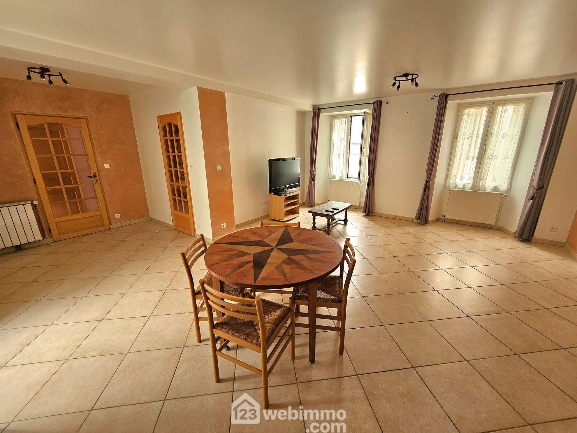 Belle maison en pierre de 100 m² à Thoury-Férottes avec garage et 4 chambres 