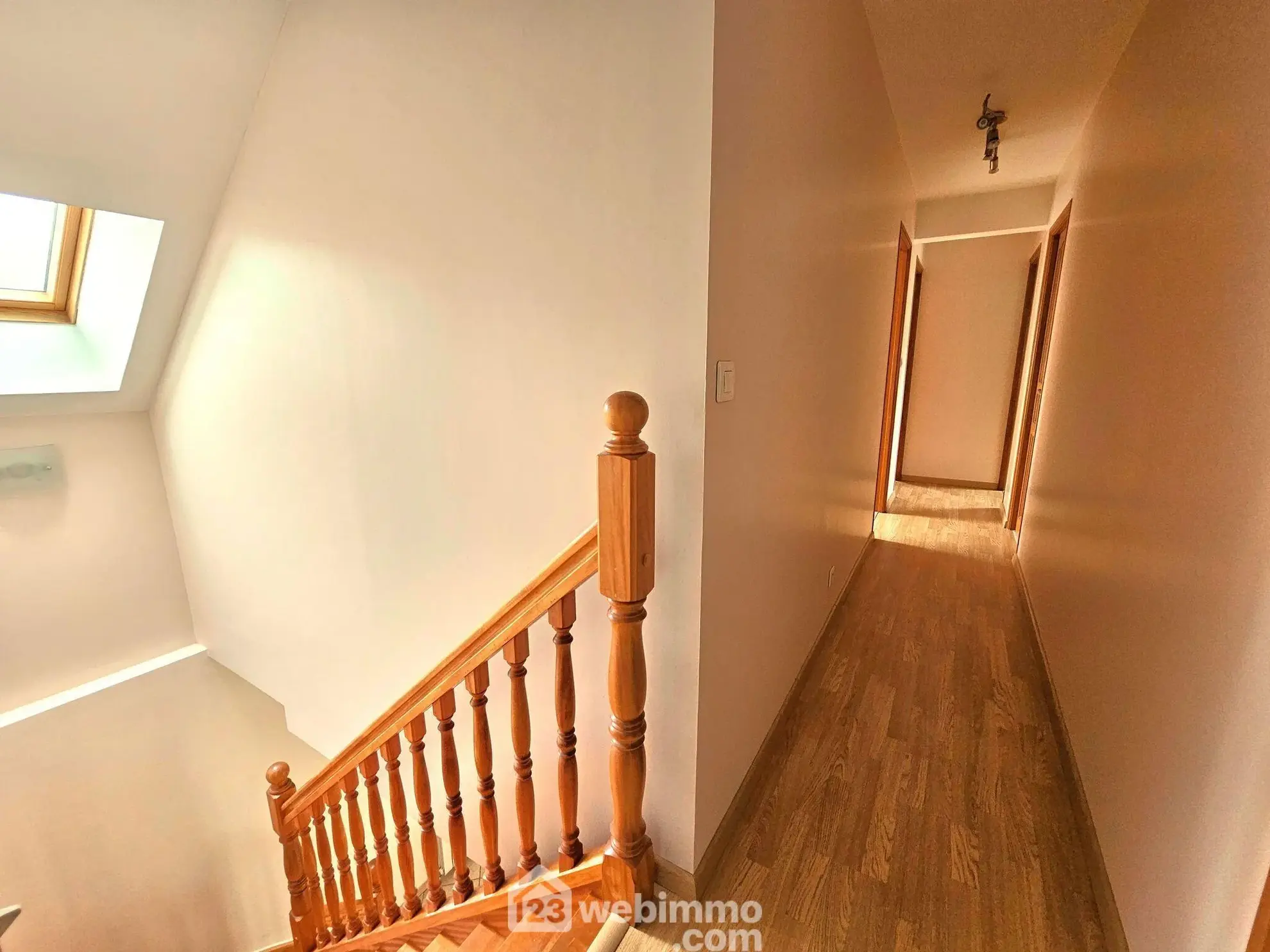 Belle maison en pierre de 100 m² à Thoury-Férottes avec garage et 4 chambres 